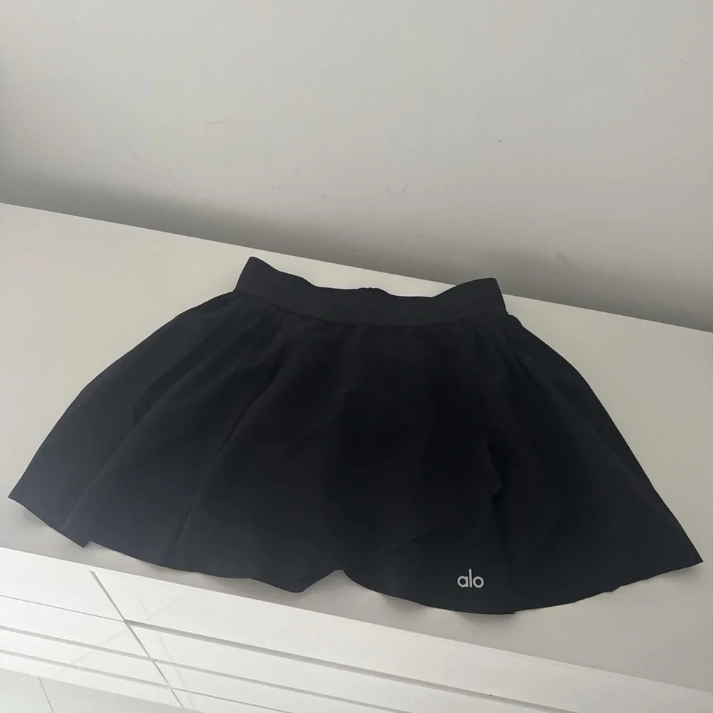 ALO Yoga Black Circle Skirt